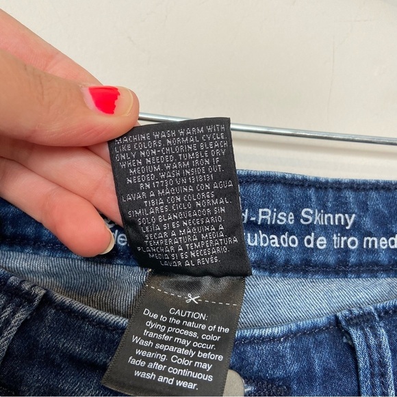 Dark wash skinny jeans size 6 regular - Picture 5 of 7